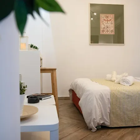 Cozy Apartment-steps From The Centre Appartement Athènes